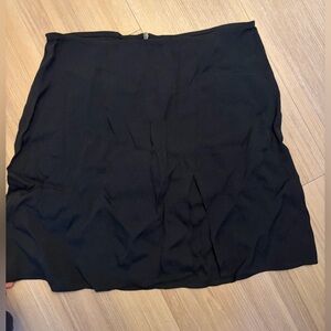 REFORMATION NWOT Black Mini Skirt with Slit Size 2